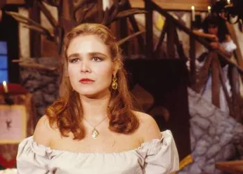 ATRIZ  MORRE AOS 52 ANOS!!!!
