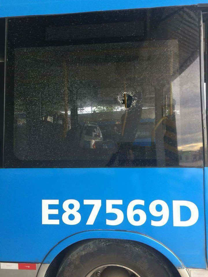 VANDALISMO NO BRT EM COSMOS!!! (FOTOS)