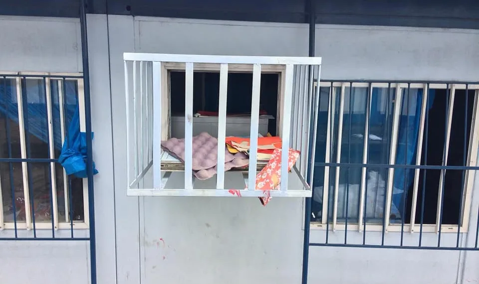 ESCOLA É VANDALIZADA NA ZONA OESTE!!!(FOTOS)