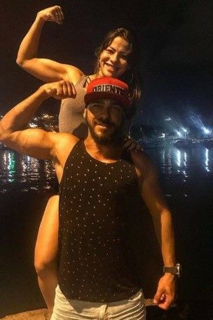 NOIVA DE PROFESSOR MORTO COVARDEMENTE POR BANDIDOS, ESCREVE CARTA PEDINDO PRA ELE ACORDAR