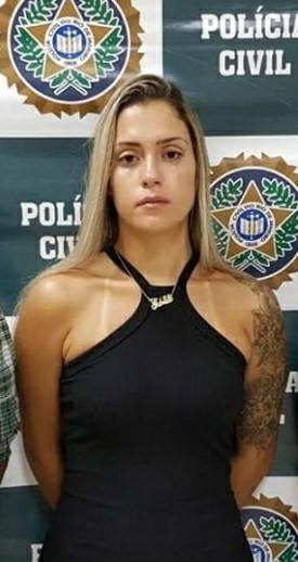 ARTICULADA, BONITA E TRAFICANTE!!! A CASA CAIU….