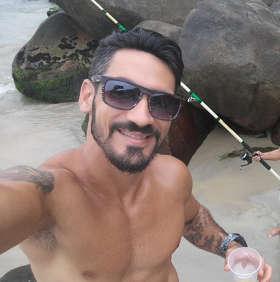 AMIGOS LAMENTAM A MORTE DE LUCIANO!!! UMA DAS VITIMAS DA CHACINA NA ZONA OESTE!!