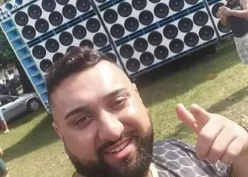 JOVEM VAI SEPARAR BRIGA E MORRE