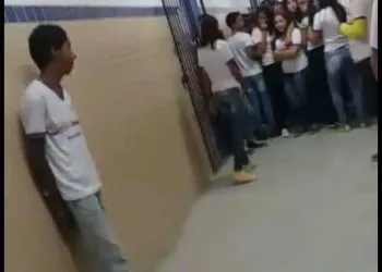SEU FILHO SOFRE BULLYING NA ESCOLA?? ENTÃO LEIA ISSO…