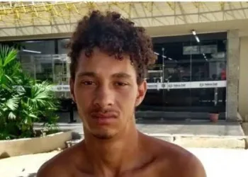 TENTOU MATAR A PRÓPRIA MÃE !!!