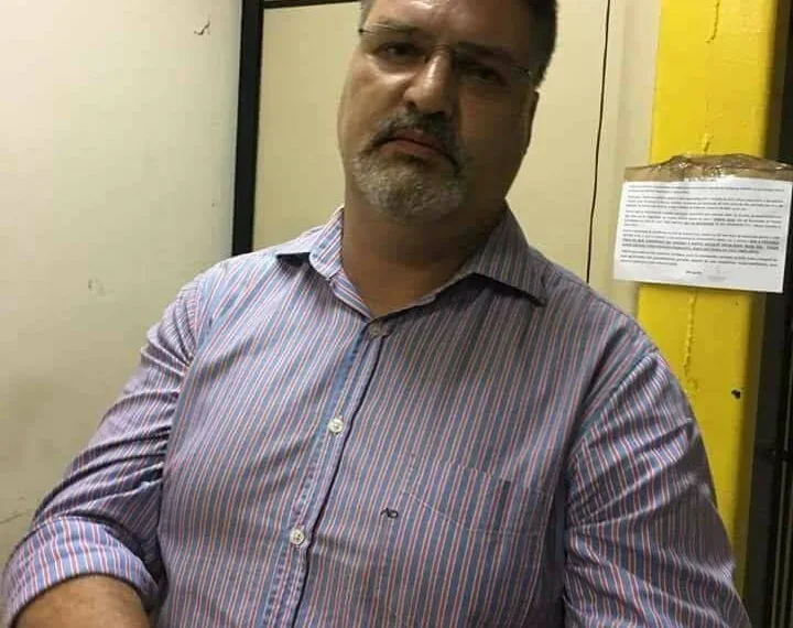 EX DELEGADO É PRESO EM BAIRRO DA ZONA OESTE!! (FOTOS)