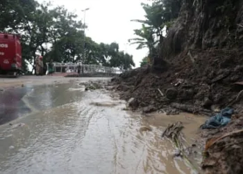 PERDI TUDO NAS CHUVAS!!! SÓ TENHO DOCUMENTOS….
