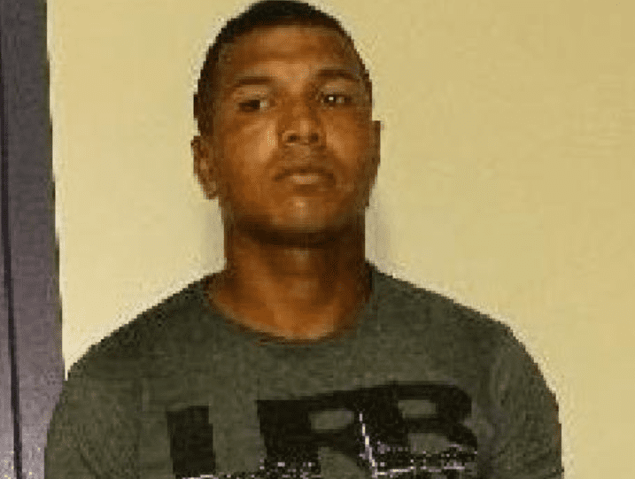 POLICIA PRENDE ASSALTANTE QUE ROUBAVA BANHISTAS EM PRAIA DA ZONA OESTE!!