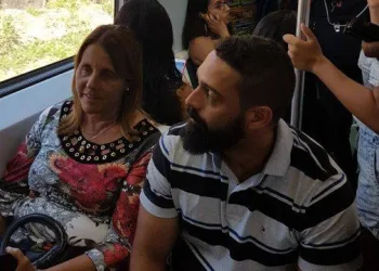 DEPUTADA LUCINHA VAI DE TREM PARA ASSEMBLEIA!!! LEIA…