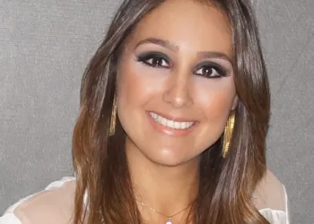 Apresentadora da Globo fala “buce**” e “p*** que pariu” ao vivo