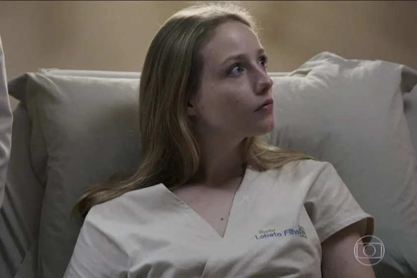 Profissionais da saúde criticam cena de amamentação em  novela da Globo