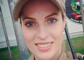 POLICIAL É MORTA  COVARDEMENTE!!!! DESCANSE EM PAZ CAROLINA!!