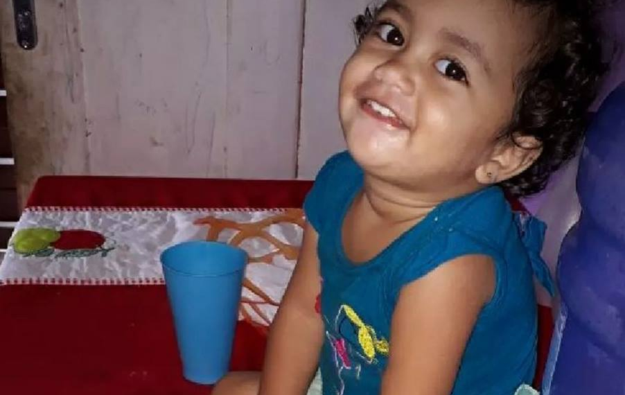 MENINA MORRE APÓS COMER BOLO QUE SERIA LEVADO PARA O PAI NO PRESÍDIO