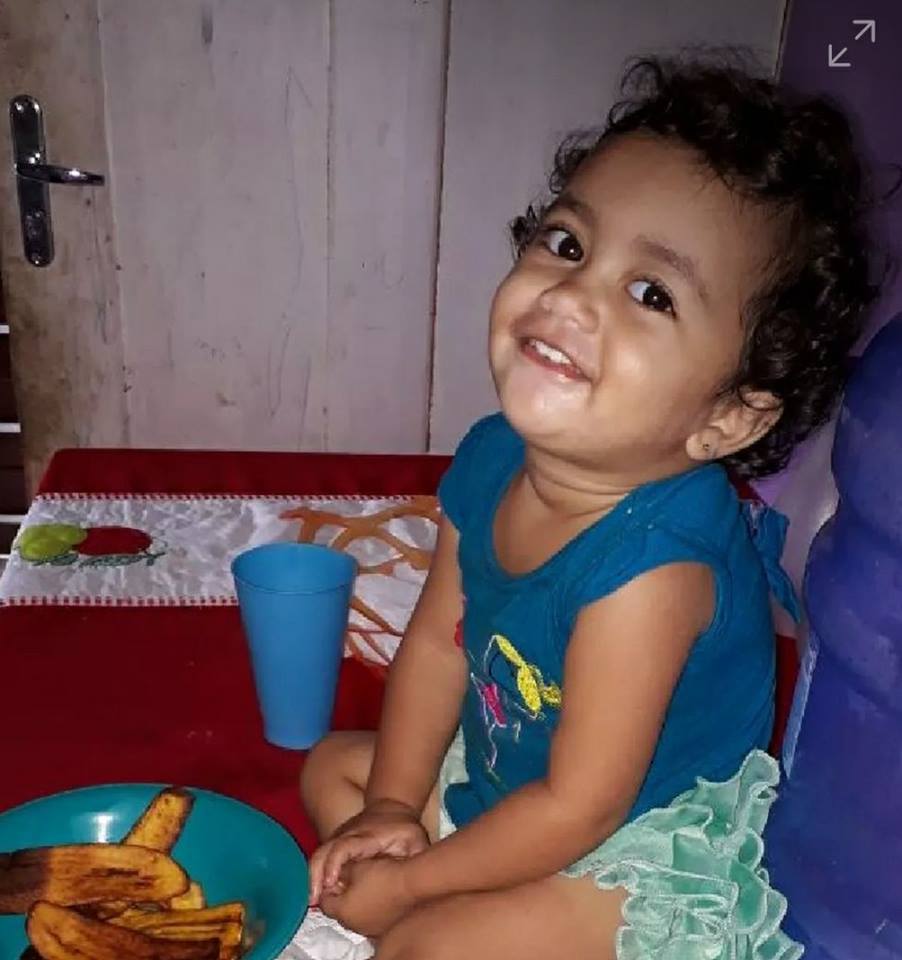 MENINA MORRE APÓS COMER BOLO QUE SERIA LEVADO PARA O PAI NO PRESÍDIO