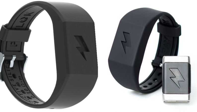 Pulseira dá choque toda vez que você gasta mais do que deveria no cartão