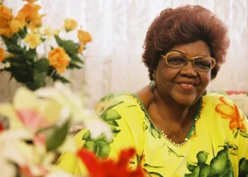 CANTORA ESTÁ INTERNADA EM ESTADO GRAVE!!