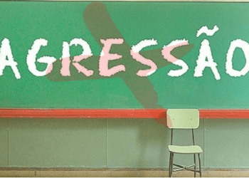 AGORA É LEI! Família de aluno que agredir professor será responsabilizada.