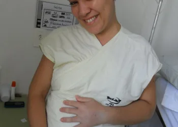 ESSA MULHER TEVE UMA EXPERIÊNCIA QUE MUDARIA A SUA VIDA!!! LEIA…