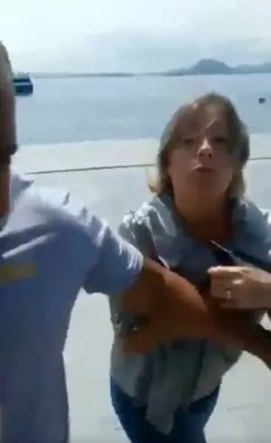 REPÓRTER DO SBT É DEMITA APÓS BRIGA COM GUARDA MUNICIPAL NO RIO!!!