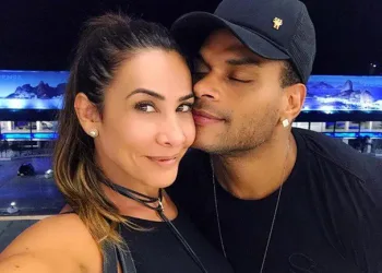 SCHEILA CARVALHO QUER R$10 MIL DE INDENIZAÇÃO DA AMANTE DO MARIDO!!!