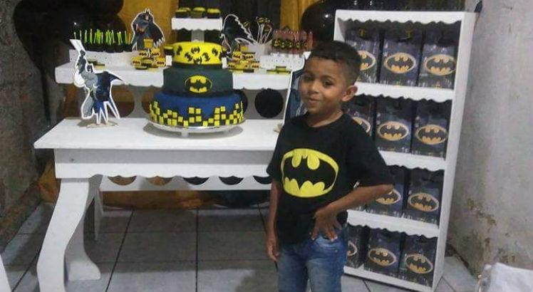 Menino de 5 anos morre engasgado com pirulito!!!