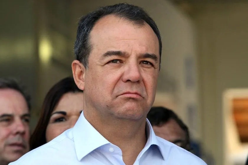 PASSEIOS DE CABRAL CUSTOU  19 MILHÕES!!! ABSURDO!!!