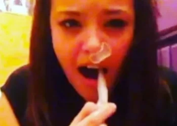 NOVO DESAFAIO ENTRE OS JOVENS NA INTENET DEIXAM OS PAIS ASSUSTADOS!!!