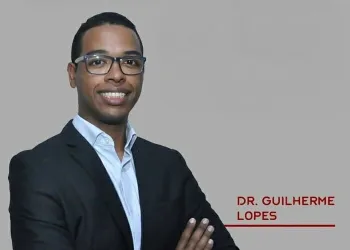 O doutor mais jovem do Brasil é negro e filho de pedreiro e costureira