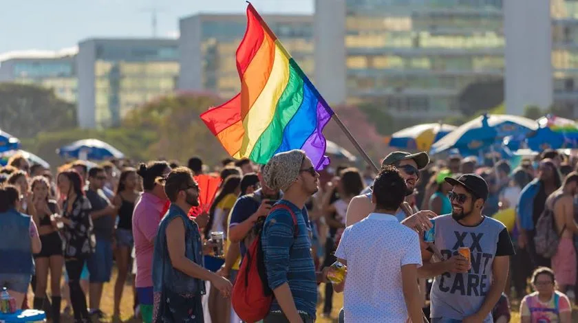 Homofobia pode ser indício de atração pelo mesmo sexo