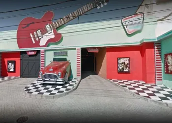 PM e garota de 15 anos são encontrados mortos em motel!!!