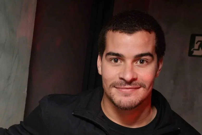 Ator Thiago Martins é o novo vocalista do grupo Sorriso Maroto