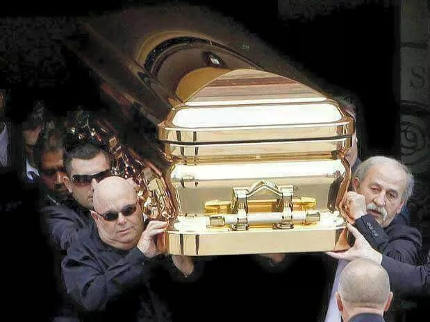 ABRACE SEU FILHO!! BEIJE SUA MÃE!!!