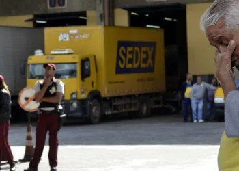 CORREIOS VÃO FECHAR 513 AGÊNCIAS E DEMITIR 5,3 MIL TRABALHADORES