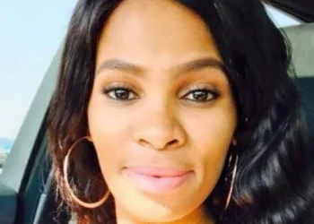 MULHER MORRE COM 17 FACADAS E MARIDO DIZ QUE FOI SUICIDIO!!