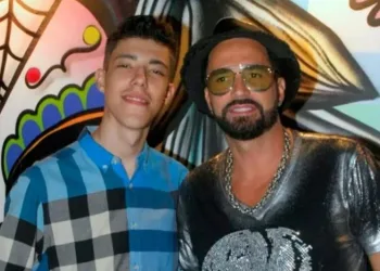 CANTOR DIZ QUE JÁ AGREDIU FÃ!!!