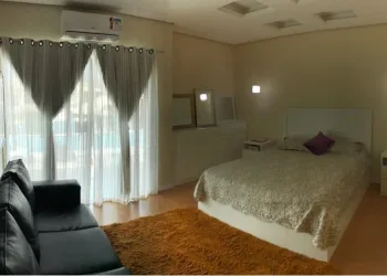 CASA DE LUXO EM CONDOMÍNIO NA ESTRADA DO MENDANHA!!! PODE SER SUA!!!