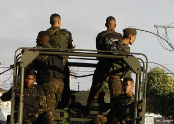 PRESIDENTE TEMER PEDE AJUDA AS FORÇAS ARMADAS PARA DESBLOQUEAR ESTRADAS!!!