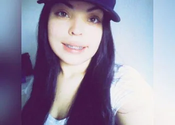 JOVEM É EXECUTADA E VIDEO CIRCULA NA WEB!!!(FOTOS)