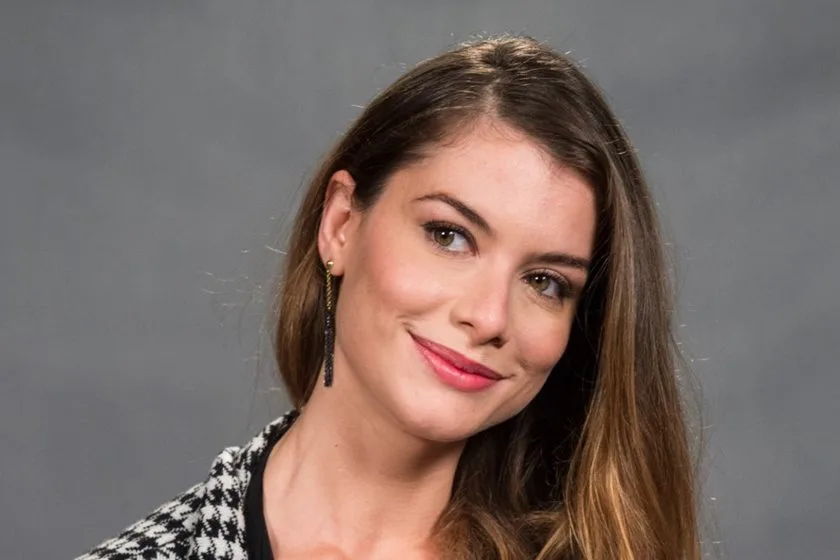 ATRIZ DEIXA FÃS A LOUCURA AO POSTAR FOTO SEM CALCINHA!! (FOTOS)