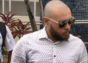 Pastor estuprou, agrediu e ateou fogo no filho e no enteado, diz delegado