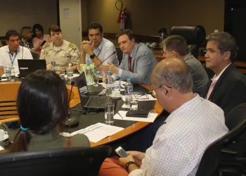 Prefeitura determina recesso escolar e que frota de ônibus e BRT vai aumentar nesta segunda (28)