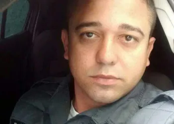 BANDIDOS APEDREJAM CARRO DO CABO DA PM, ASSASSINANDO O MILITAR EM SEGUIDA