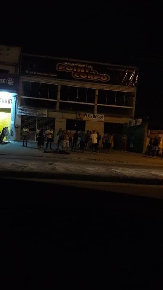 UM HOMEM É ASSASSINADO NESSE MOMENTO EM CAMPO GRANDE!! (IMAGENS FORTES)