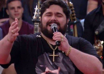 CANTOR SERTANEJO DIZ QUE SAMBA É COISA DE BANDIDO!!