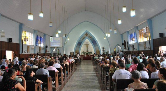 Criminoso Invade Igreja em Bairro na Zona Oeste!!