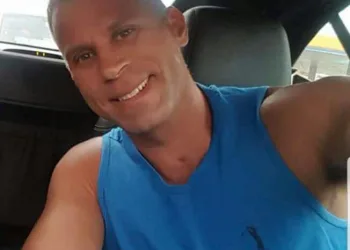 EX POLICIAL É ASSASSINADO EM BAIRRO DA ZONA OESTE!!