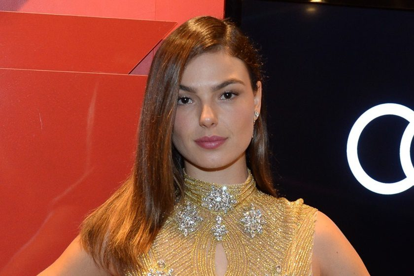 PRESTES A SE CASAR ,  NUDES DA ATRIZ É VAZADO NA INTERNET…