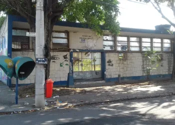 Drogas e Sexo em Delegacia Abandonada em Campo Grande