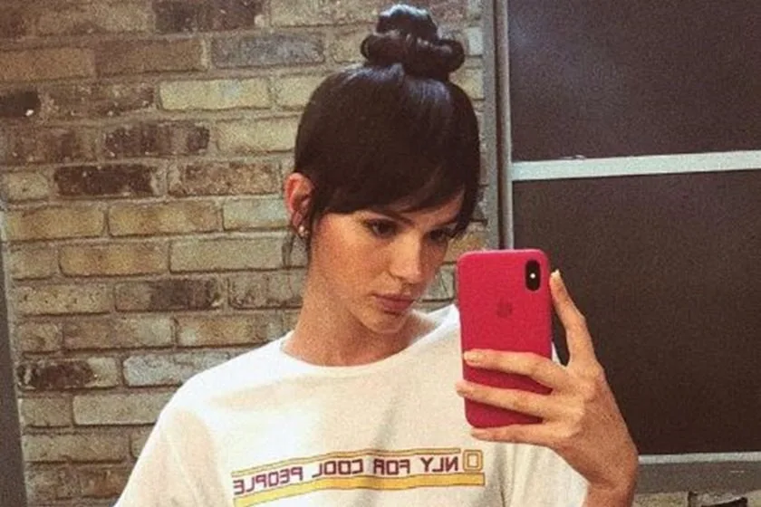 Bruna Marquezine posta foto de calcinha e Neymar fica com ciúmes