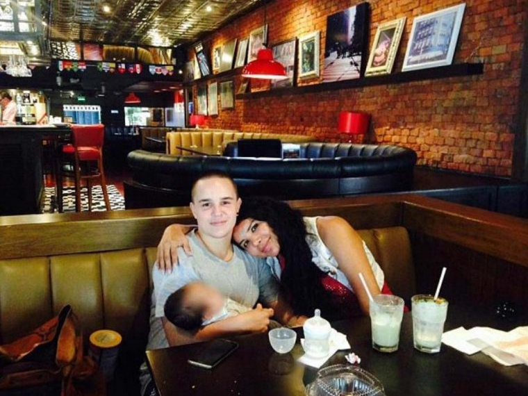 Homem que já foi mulher dá à luz a um bebê de mulher que já foi homem